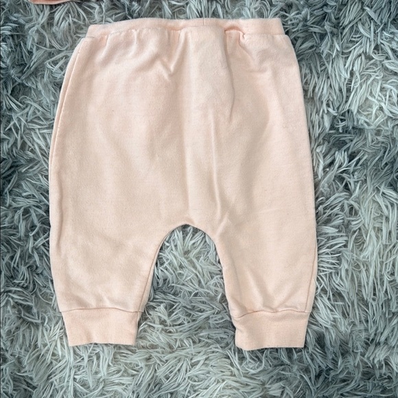 Disney Minnie Mouse Pink Baby Outfit - Picture 4 of 5